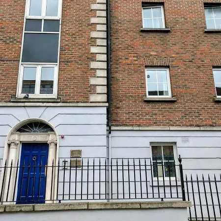 Deluxe City Centre Apartment